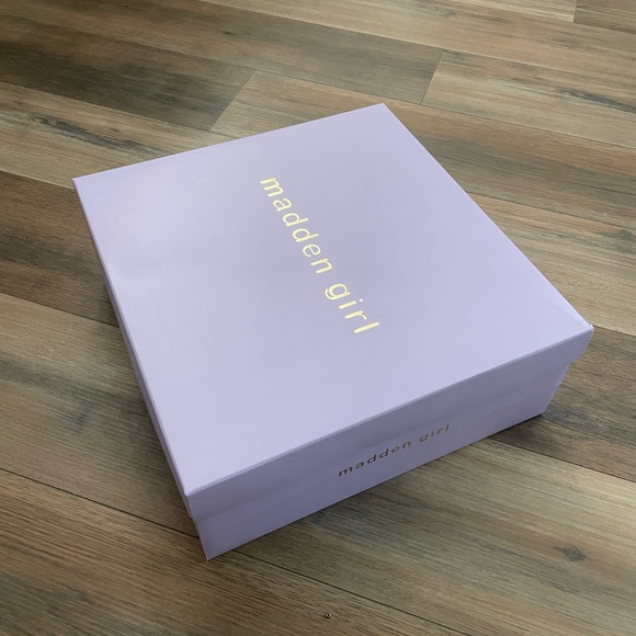 Madden Girl Kurrt Burgundy Paris Combat Boots Side Zip LaceUp Round Toe - Picture 3 of 7